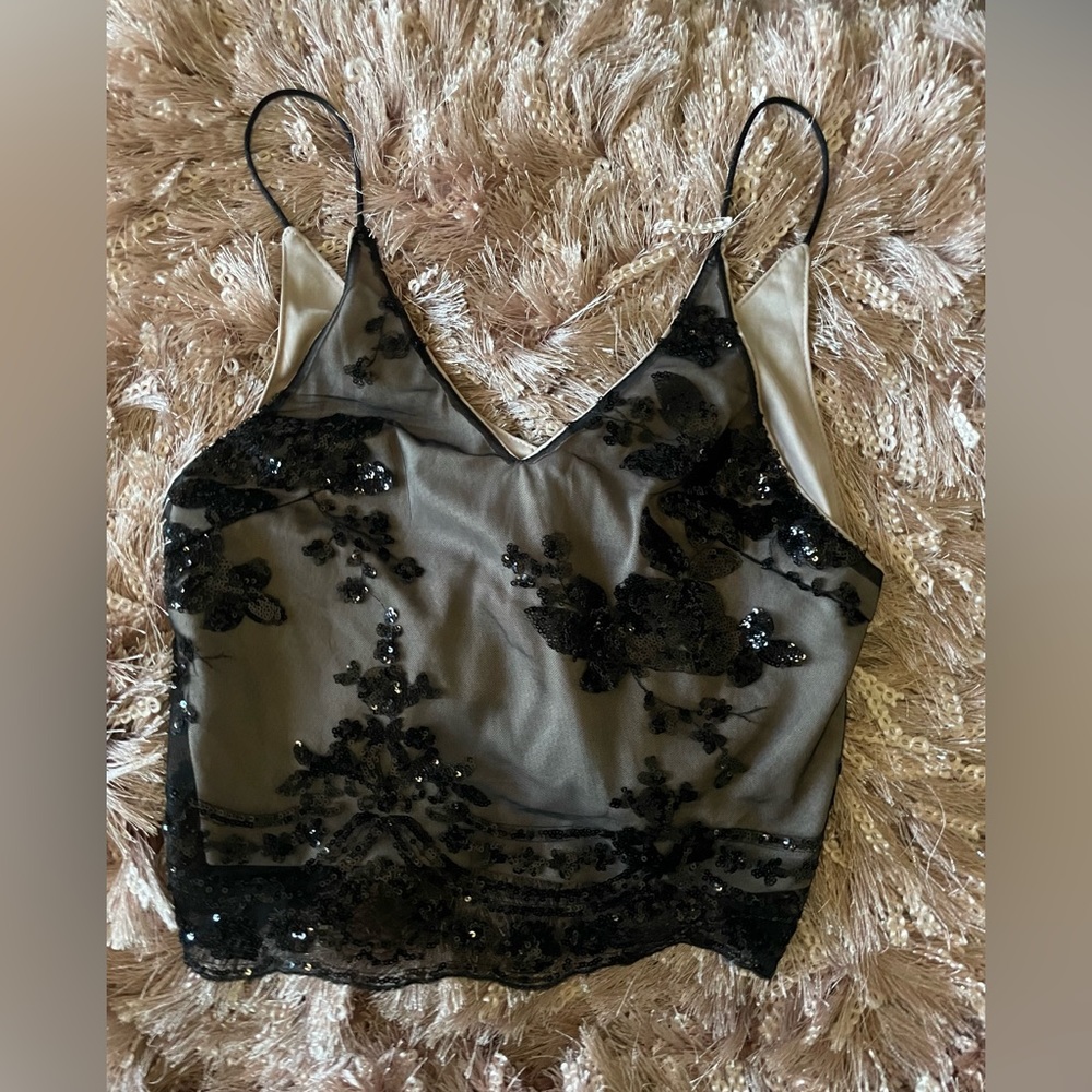 Seek The Label Sequin Embroidered Top Womens Small Brand New Without Tags